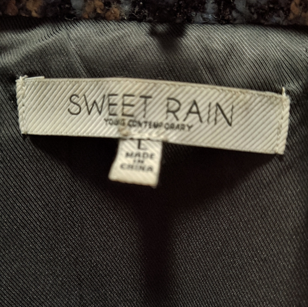 Unique Jacket - image 8